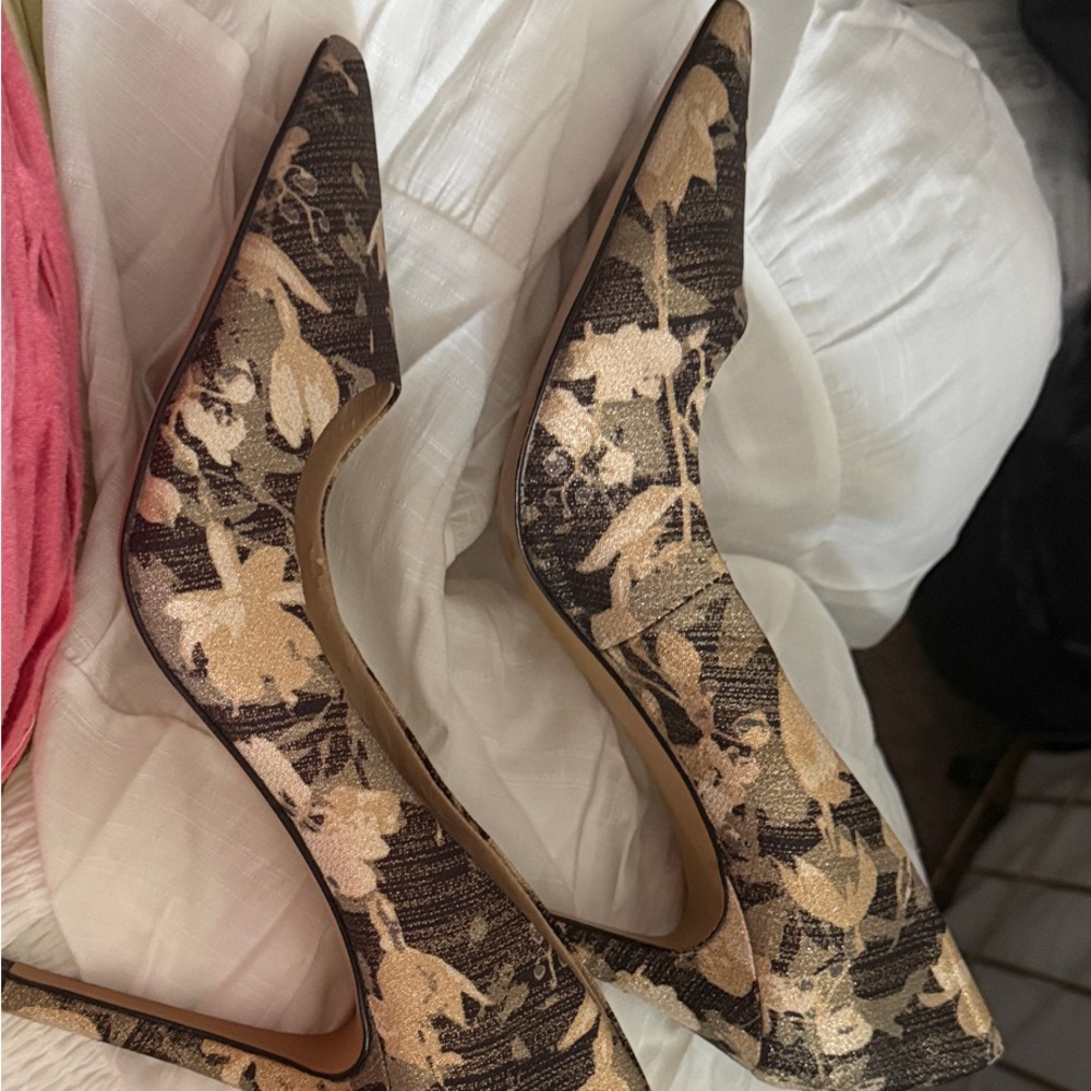 Vince Camuto Black and Gold Patterned Heels
